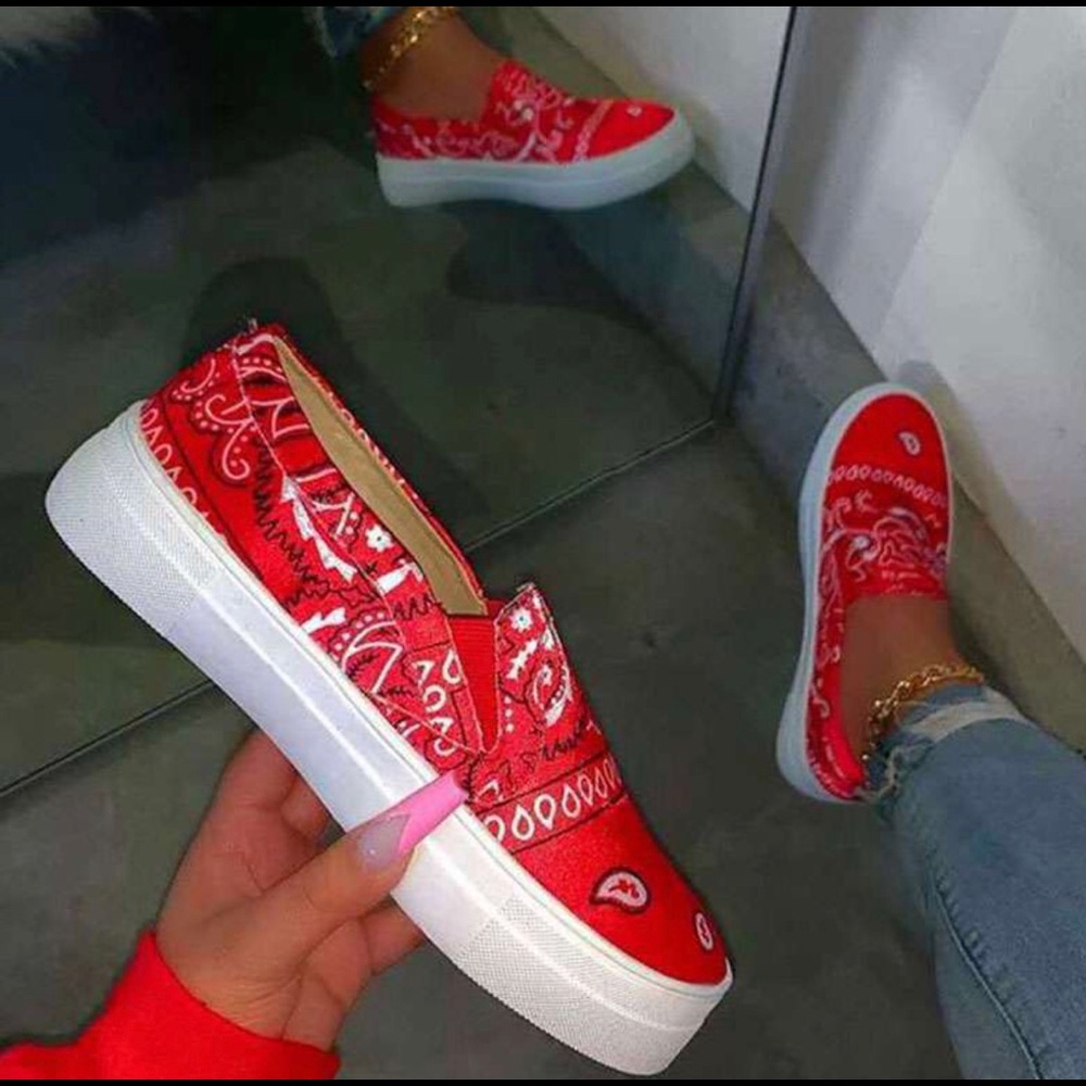 Fashion print shoes